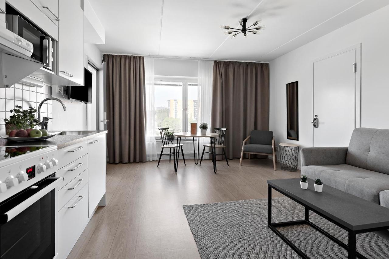 הודינגה Forenom Hotel Flemingsberg - 10Min From Aelvsjoe מראה חיצוני תמונה