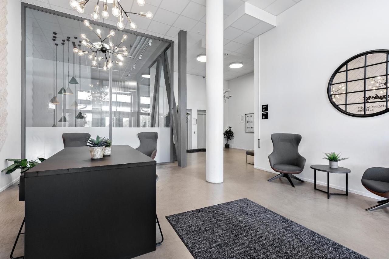 הודינגה Forenom Hotel Flemingsberg - 10Min From Aelvsjoe מראה חיצוני תמונה