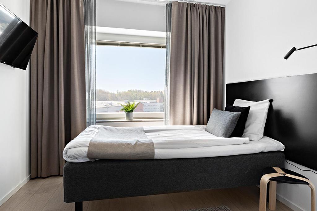 הודינגה Forenom Hotel Flemingsberg - 10Min From Aelvsjoe מראה חיצוני תמונה